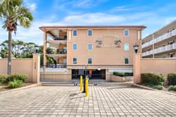 Coastal Retreat on Tybee Island – Steps to the Beach