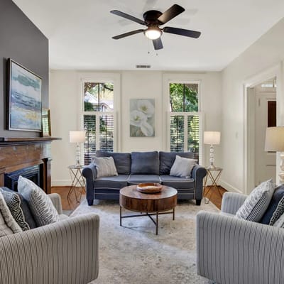 Steps from Forsyth Park-Parking Spot Included!