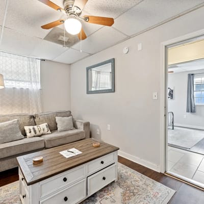 Cozy Cottage in Historic Savannah Near Forsyth Park
