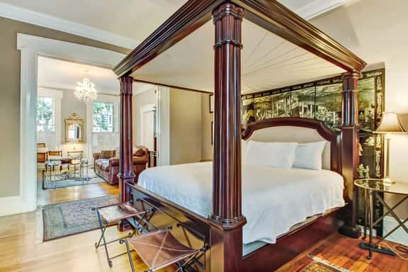Luxury Apartment On Famous Jones Street-Dog Friendly! - Image 1
