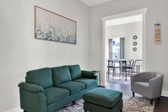 “Prime Jefferson Street Living — Modern Comfort in the Heart of Savannah” - Image 1