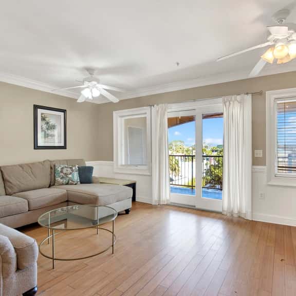 Coastal Retreat on Tybee Island – Steps to the Beach - Image 1