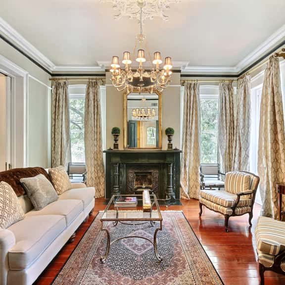 W Jones St. Luxury Parlor- Private Balcony & Off Street Parking Included! - Image 1