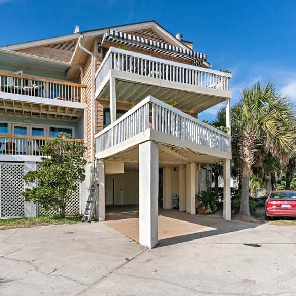 Relaxing Tybee Home Overlooking the Ocean - Image 1
