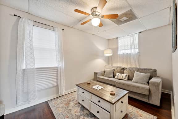 Cozy Cottage in Historic Savannah Near Forsyth Park