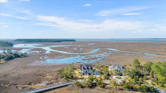 Stay Awhile & Feel at Home at Noble View in Savannah - Image 3
