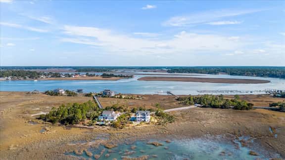 Stay Awhile & Feel at Home at Noble View in Savannah - Image 5