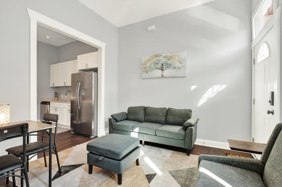 Charming 3BR Stay in the Center of Savannah | Sleeps 7+