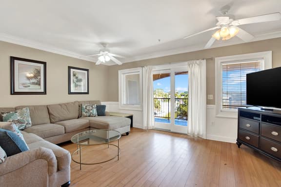 Coastal Retreat on Tybee Island – Steps to the Beach